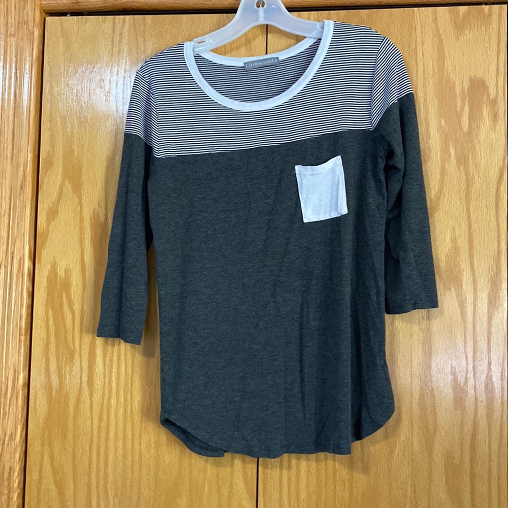 Womens medium Loveapella 3/4 sleeve shirt